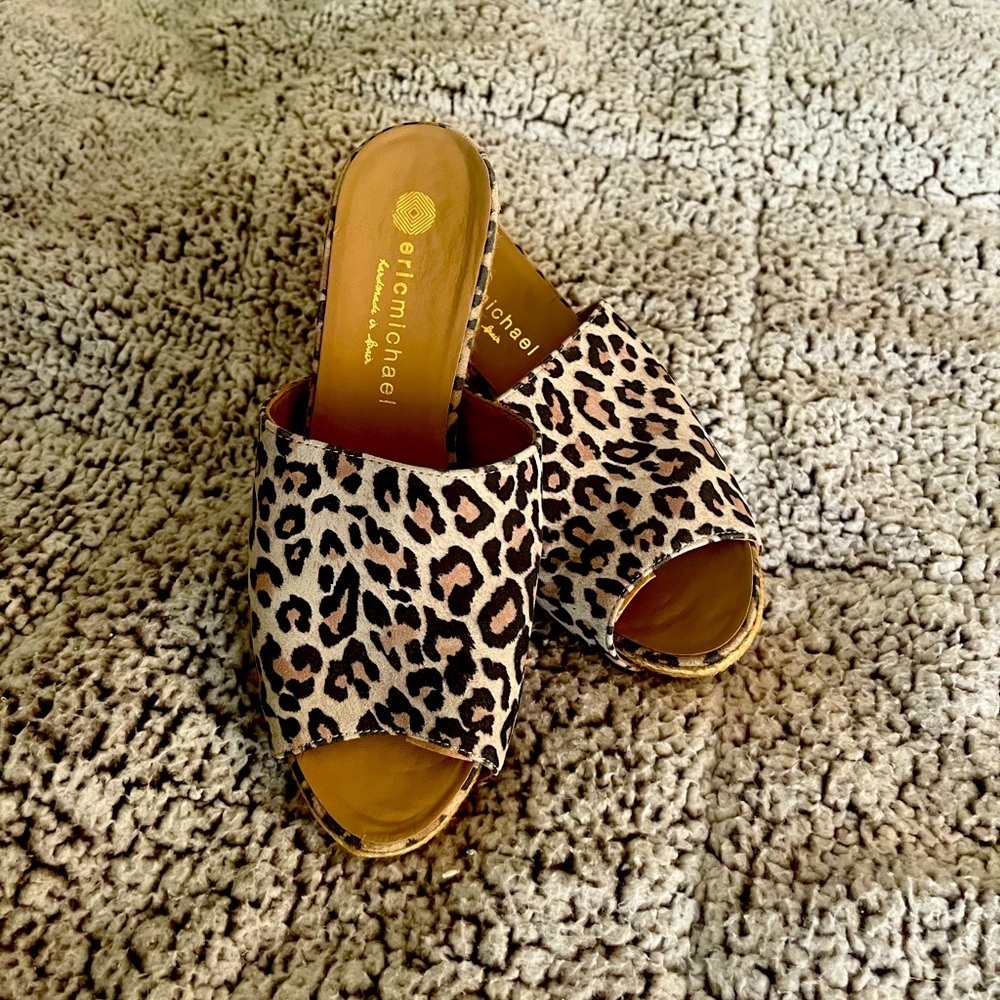 Eric Michael leopard print wedges size 38